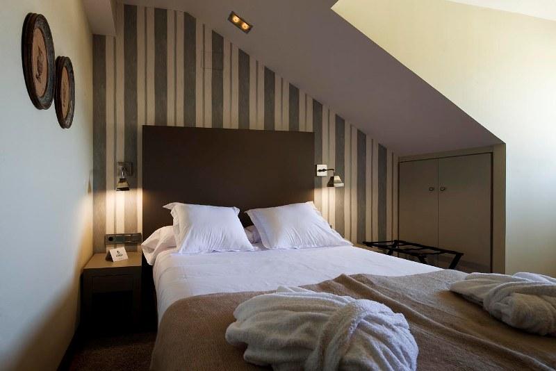 Hotel Ar Isabel De Farnesio San Ildefonso الغرفة الصورة